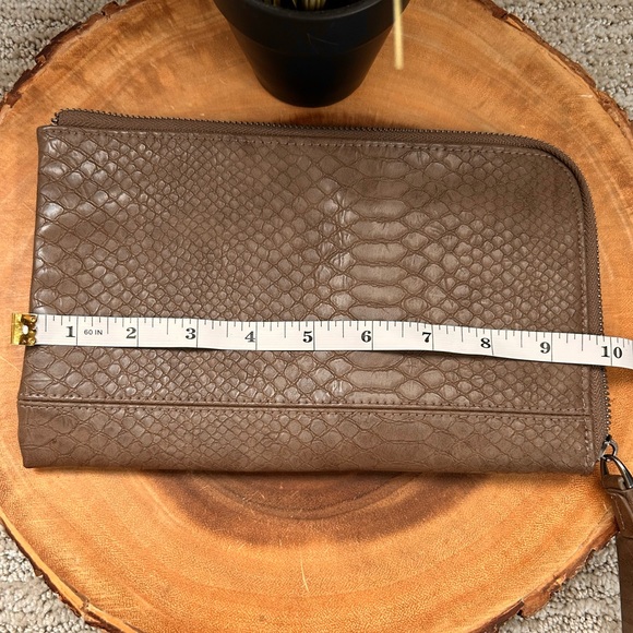 Joy Susan Tina Python Vegan Leather Zip Around Wristlet Clutch 10” x 6” NWOT. - Picture 14 of 16